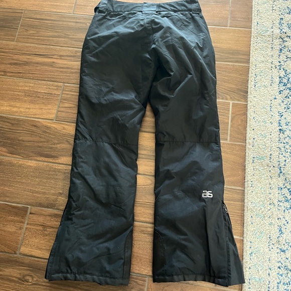 woman’s black snowboard cold weather pants - Picture 3 of 7
